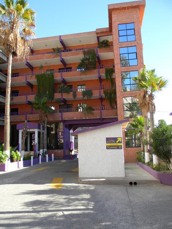 Love hotel Grand Guaycura 2*