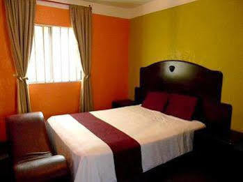 Grand Guaycura Love hotel 2*